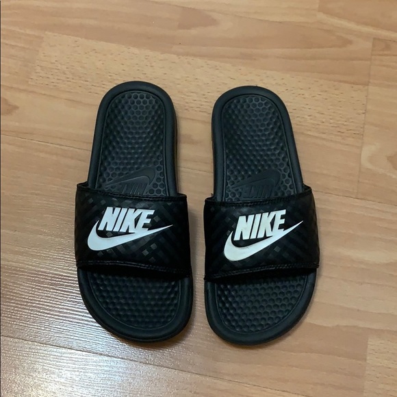 nike slides size 6